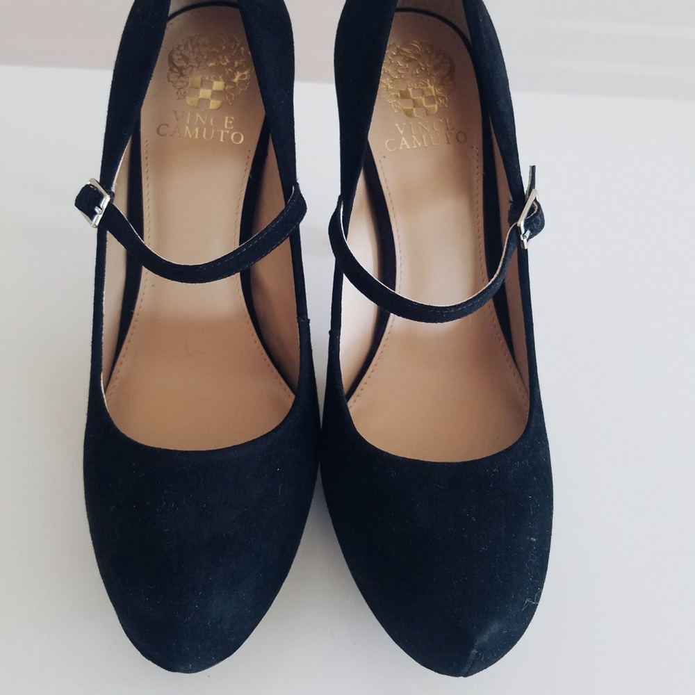 New Vince Camuto Beverly black heels - Picture 2 of 6